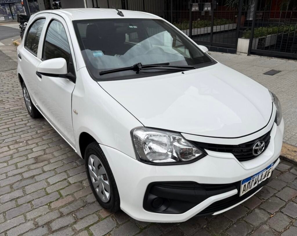 Toyota Etios 2023
